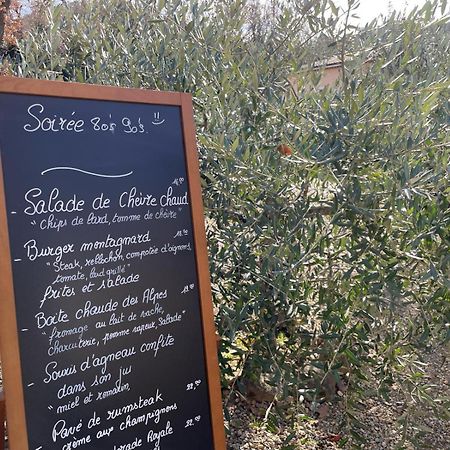 Auberge De La Table Ronde فينو سور فيردون المظهر الخارجي الصورة