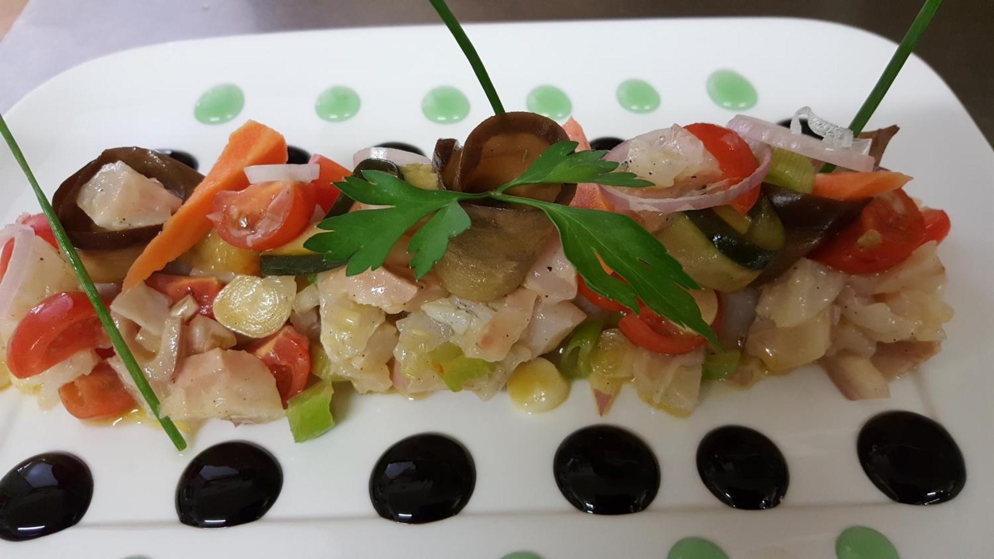 Auberge De La Table Ronde فينو سور فيردون المظهر الخارجي الصورة